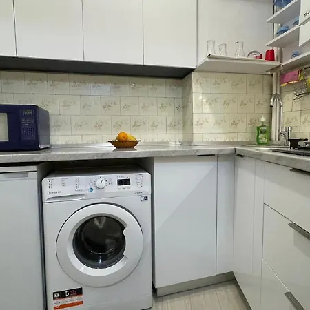 Apartment Mirror Chic.