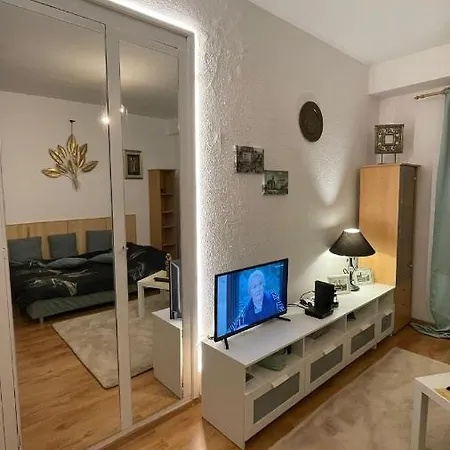 Apartment Mirror Chic. Bucharest