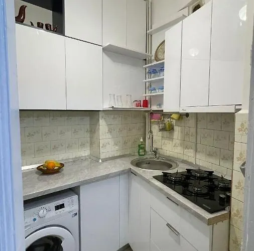 Mirror Chic. Apartment *